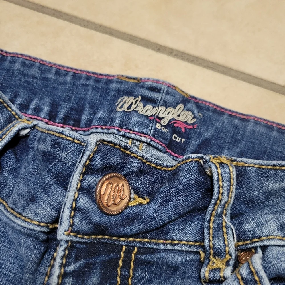 Wrangler Classic Women's Blue Jeans Boot Cut 5/6 X 32